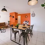 Appartamento Confort ! Calme, Climatisation, Piscine, Parking Gratuit, Grande Terrasse, Netflix, Wifi Carcassonne