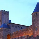 Confort ! Calme, Climatisation, Piscine, Parking Gratuit, Grande Terrasse, Netflix, Wifi * Carcassonne