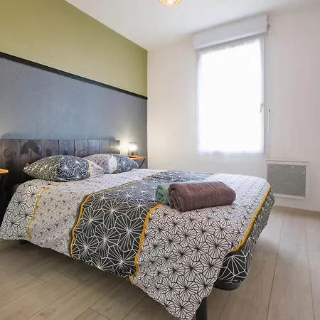 Confort ! Calme, Climatisation, Piscine, Parking Gratuit, Grande Terrasse, Netflix, Wifi Lejlighed