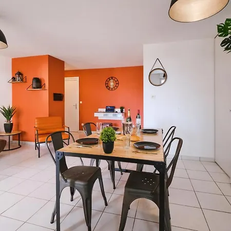 Confort ! Calme, Climatisation, Piscine, Parking Gratuit, Grande Terrasse, Netflix, Wifi Lejlighed Carcassonne