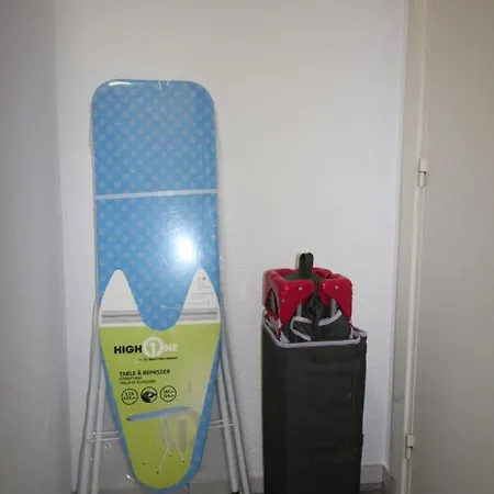 Confort ! Calme, Climatisation, Piscine, Parking Gratuit, Grande Terrasse, Netflix, Wifi Carcassonne