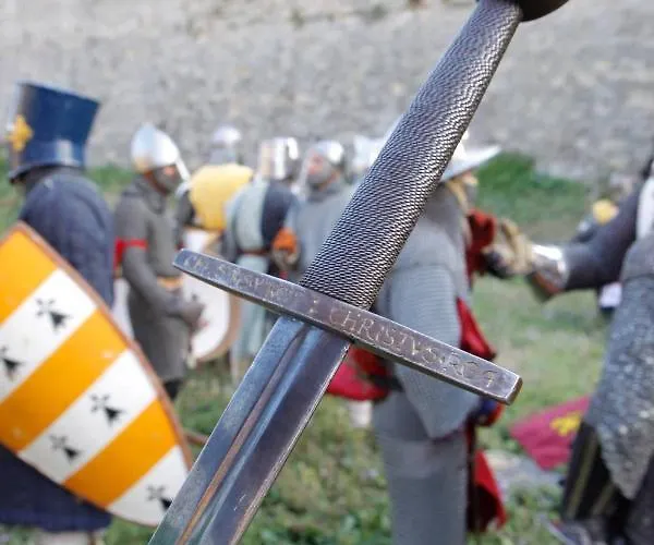 Apartamento Confort ! Calme, Climatisation, Piscine, Parking Gratuit, Grande Terrasse, Netflix, Wifi