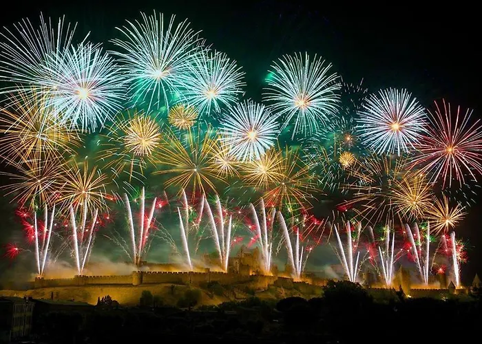 Confort ! Calme, Climatisation, Piscine, Parking Gratuit, Grande Terrasse, Netflix, Wifi * Carcasona